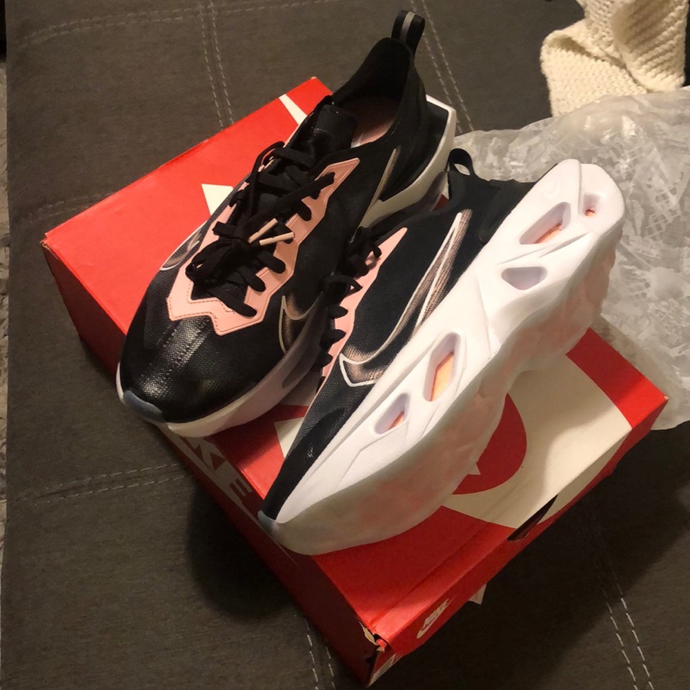 Women’s NIKE Zoom x Vista Grind